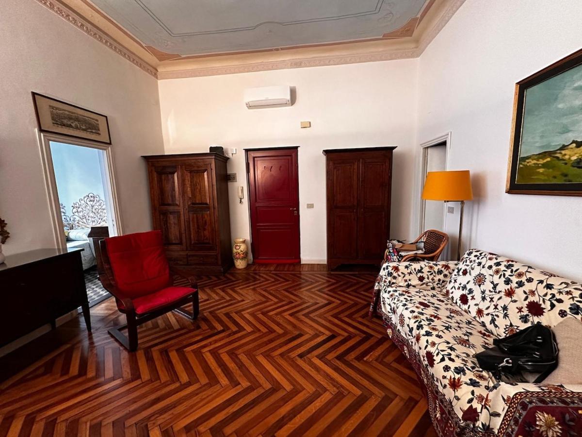 San Lorenzo In Stately Building Appartamento Genova