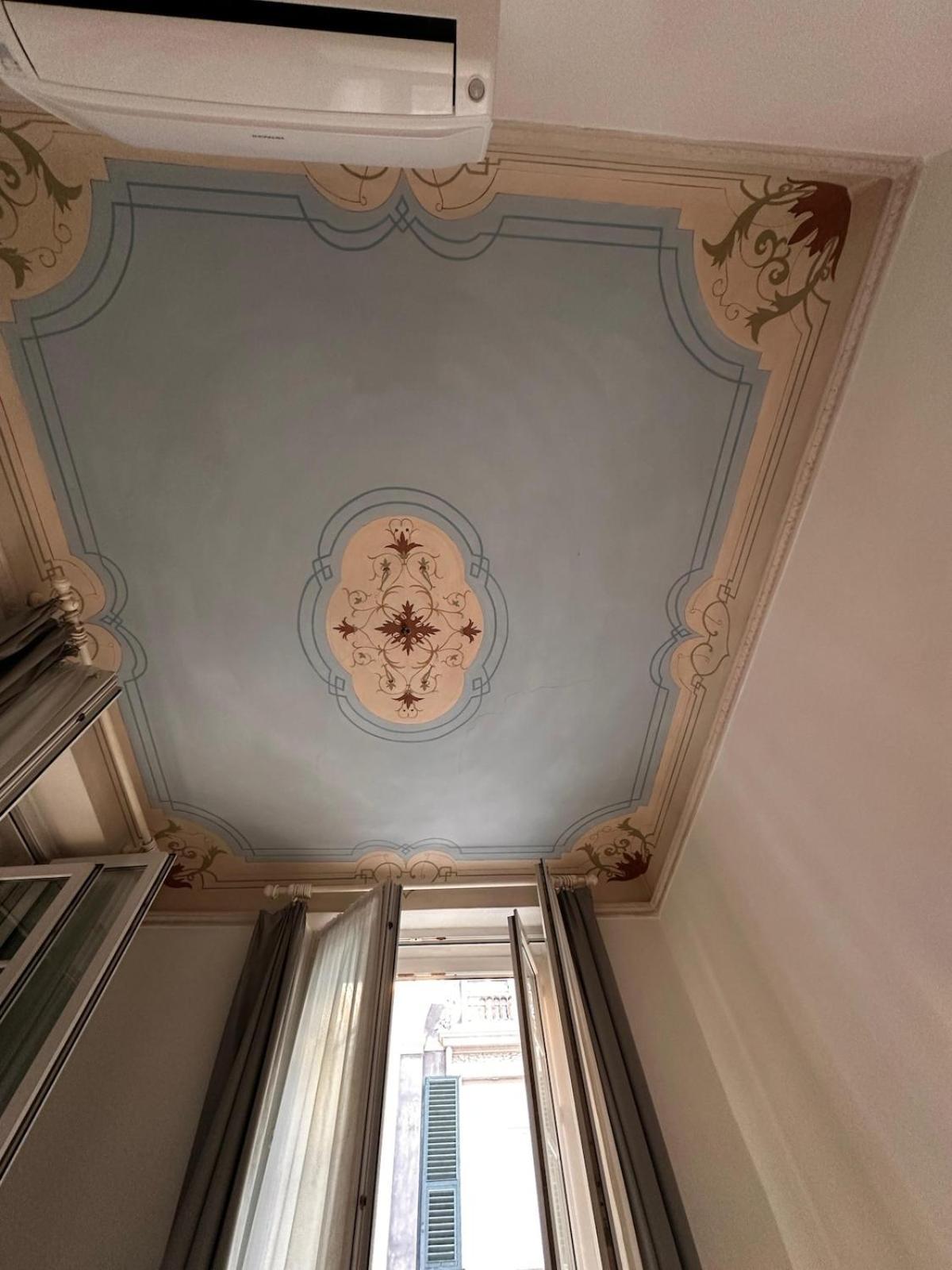 Appartamento San Lorenzo In Stately Building *